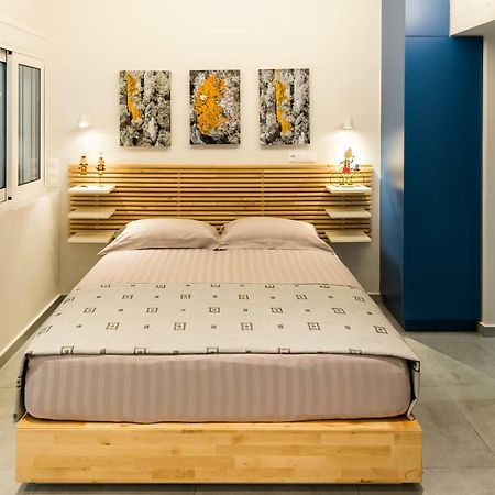 Central Cozy Studio With A Secret Garden Афины Экстерьер фото