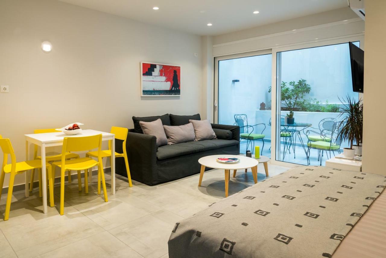 Central Cozy Studio With A Secret Garden Афины Экстерьер фото